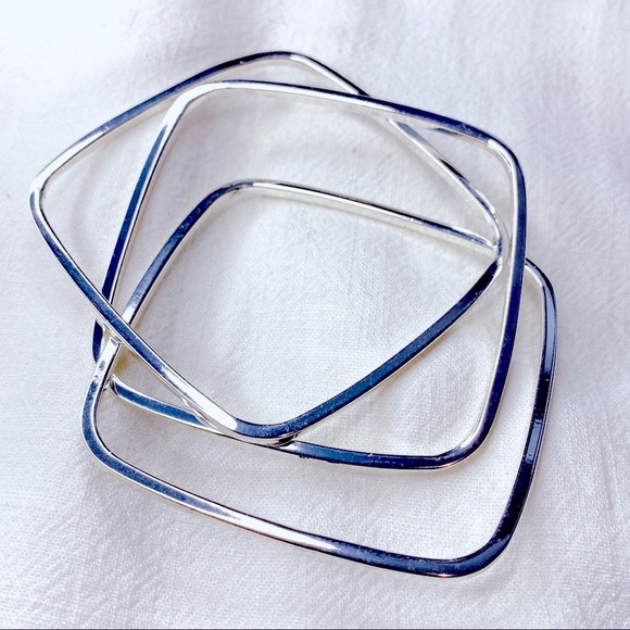 ❤️Seller’s Pick❤️ 3 in 1 Sliver Plated Square Bracelet - Picture 3 of 9